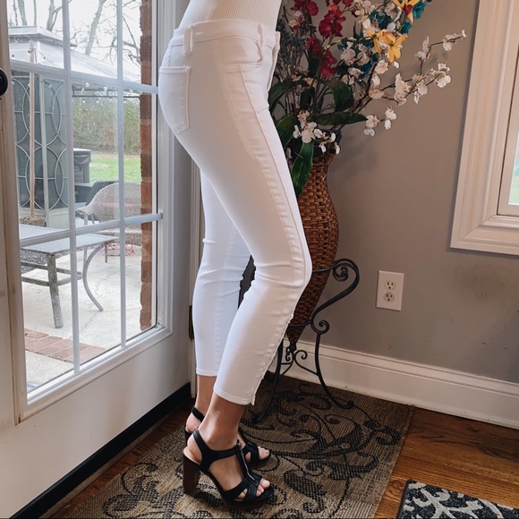 J Brand Denim - J BRAND WHITE MID RISE UTILITY PANTS